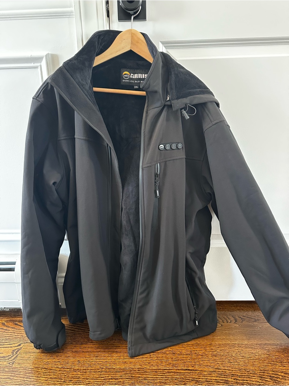 Arris Men’s Black Softshell Ski Jacket with Fleece Lining